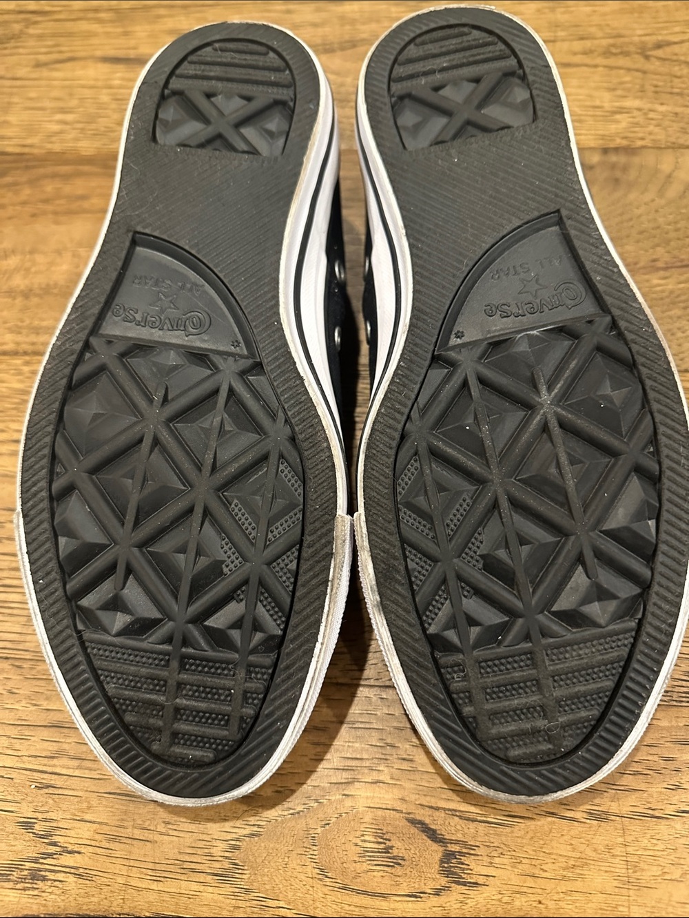 Converse Chuck Taylor All Star Madison Low Top Sneakers - Black/White - Size 8 - Picture 7 of 7